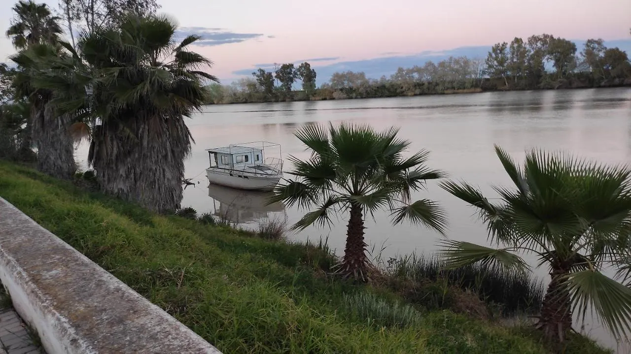 Habitacion Suite Con Bano Privado A Pies Del Rio Guadalquivir Coria Del Rio