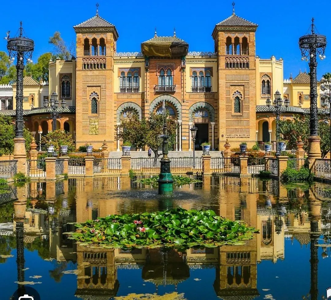 Habitacion Suite Con Bano Privado A Pies Del Rio Guadalquivir Coria Del Rio Homestay